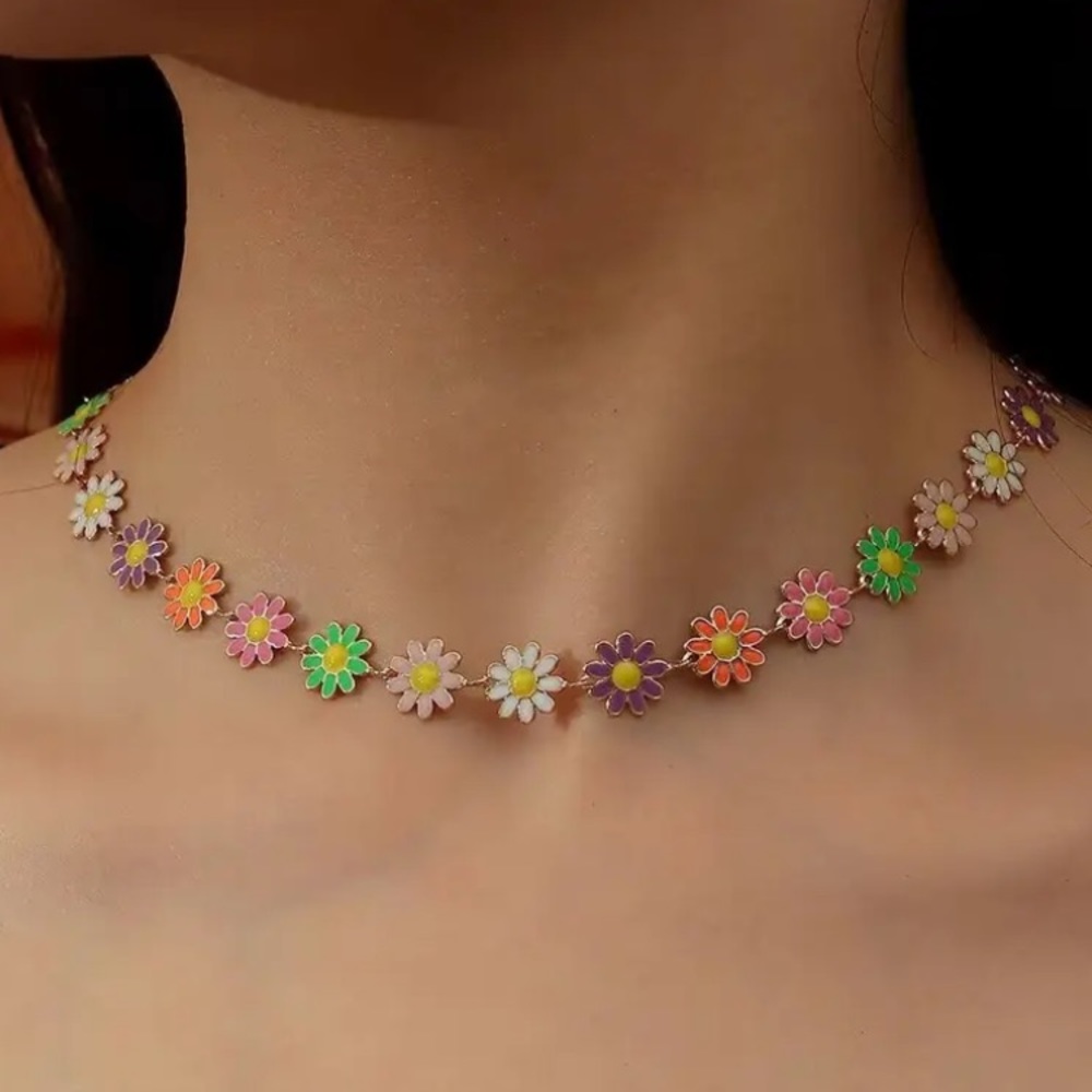 Multicolor Daisies Flower Enamel Gold Toned Necklace - Picture 3 of 3
